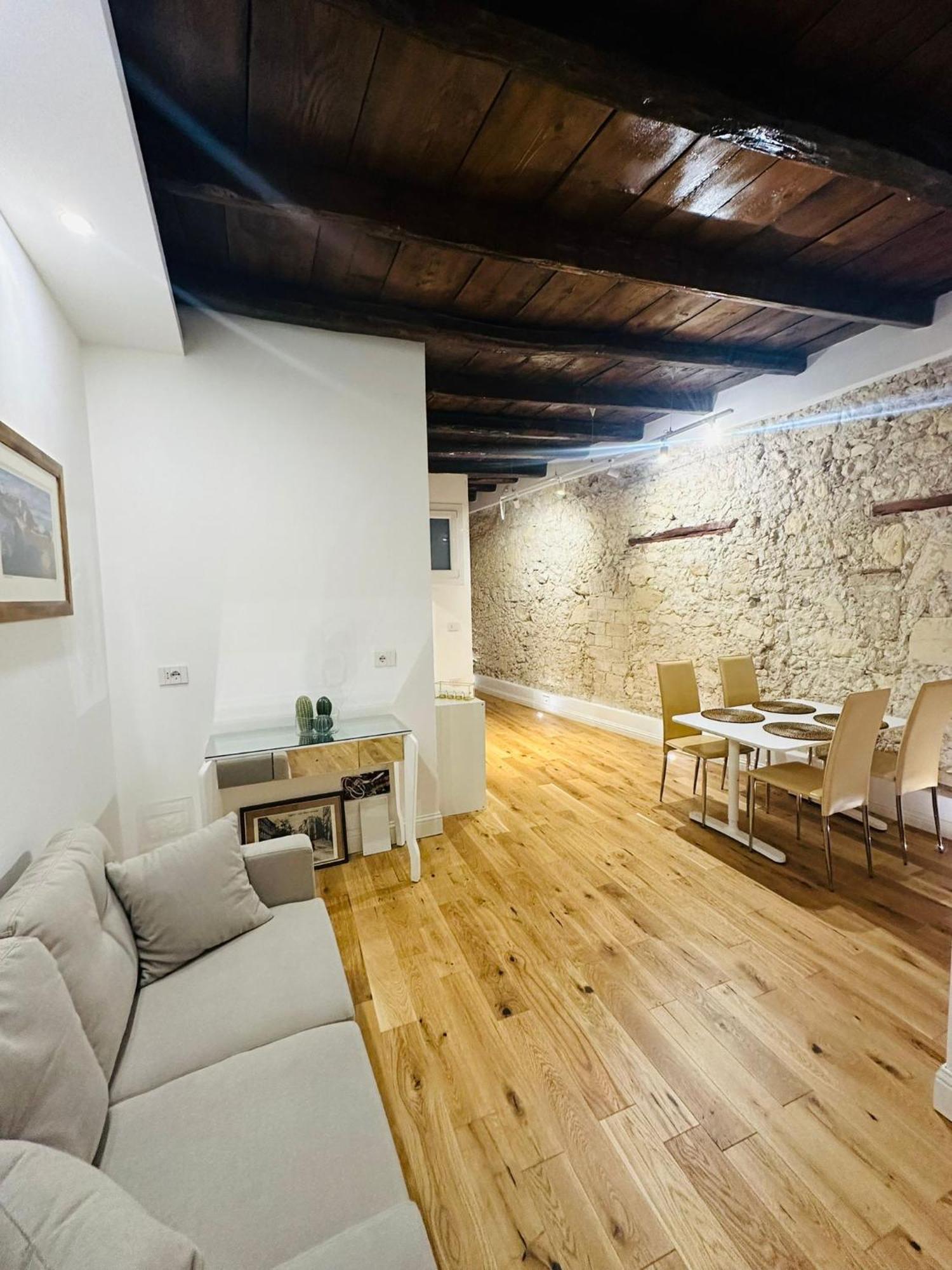 Antico Corso Charme Panzió Cagliari Kültér fotó